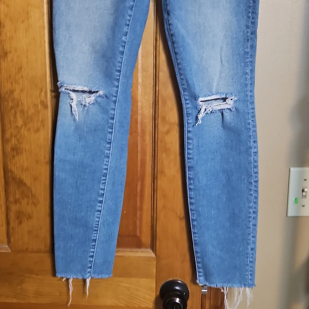 Mother High-Waisted Looker Ankle Fray Skinny Distessed Jeans